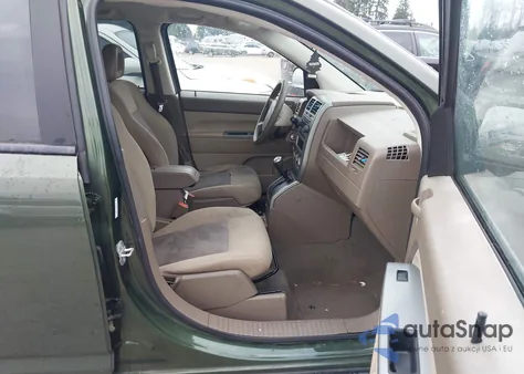 2007 Jeep Compass Sport z USA, uszkodzony, nr VIN 1J8FF47W77D136681